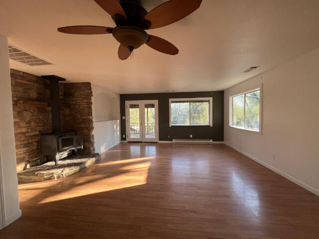 16837 Dot Lane, Anderson, CA 96007