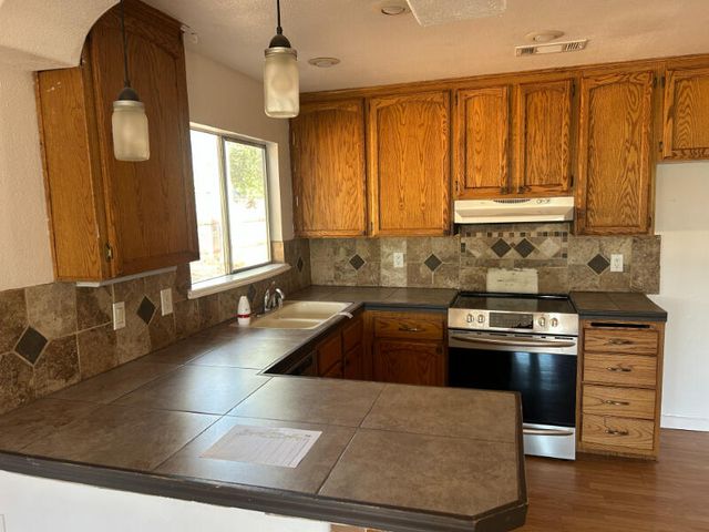 16837 Dot Lane, Anderson, CA 96007