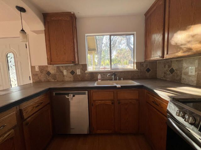 16837 Dot Lane, Anderson, CA 96007