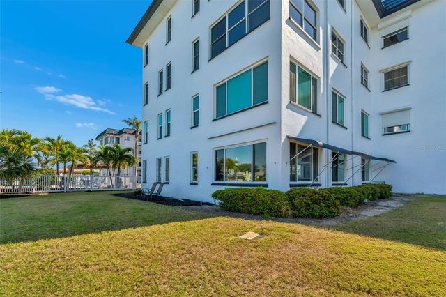 5960 30TH AVENUE S 114, Gulfport, FL 33707