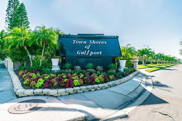 5960 30TH AVENUE S 114, Gulfport, FL 33707