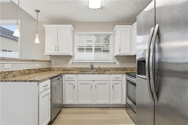 217 Hiawassee Drive, Woodstock, GA 30188