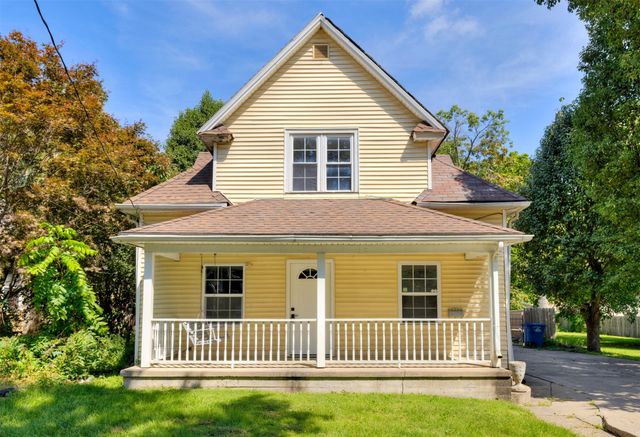 1920 E Walnut Street, Des Moines, IA 50316