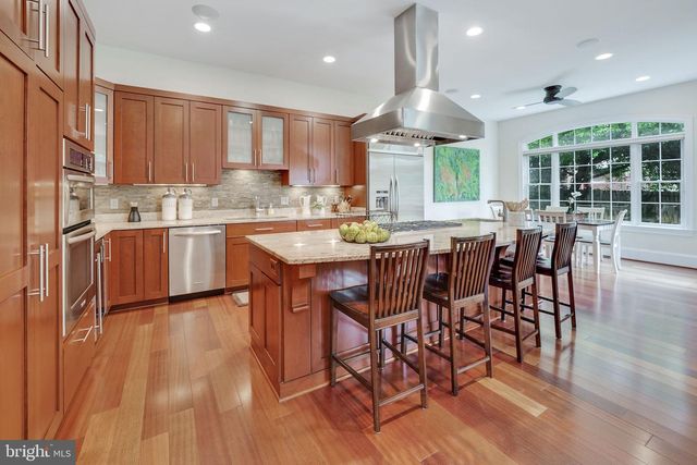 2233 VAN BUREN CT, Falls Church, VA 22043