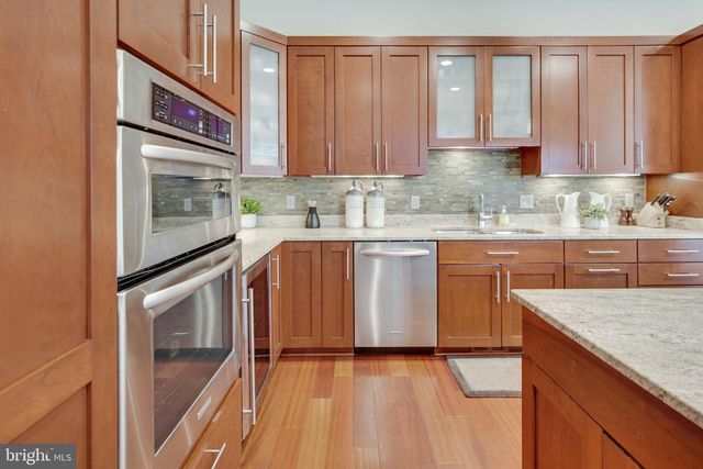 2233 VAN BUREN CT, Falls Church, VA 22043