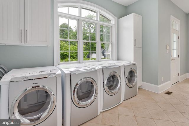 2233 VAN BUREN CT, Falls Church, VA 22043