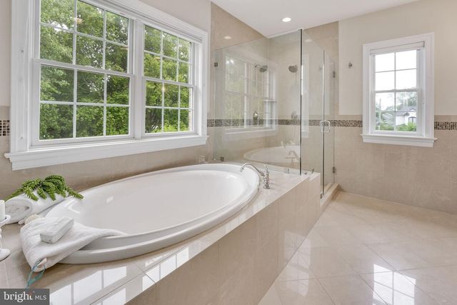 2233 VAN BUREN CT, Falls Church, VA 22043