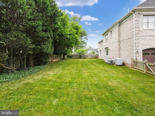 2233 VAN BUREN CT, Falls Church, VA 22043