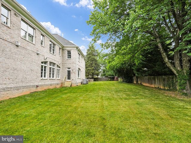 2233 VAN BUREN CT, Falls Church, VA 22043