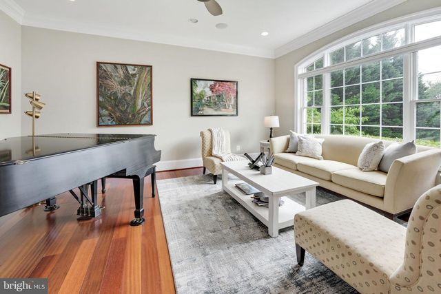 2233 VAN BUREN CT, Falls Church, VA 22043