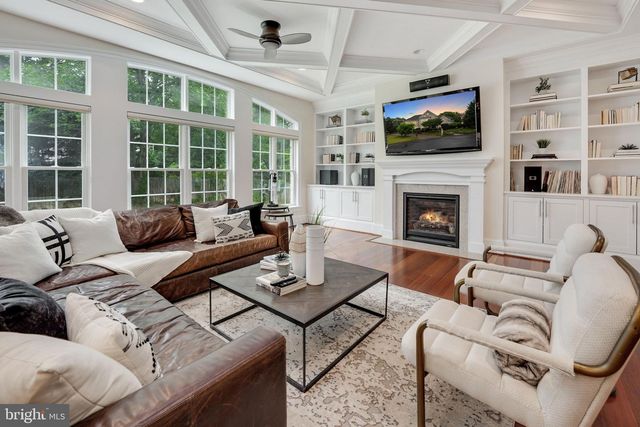 2233 VAN BUREN CT, Falls Church, VA 22043
