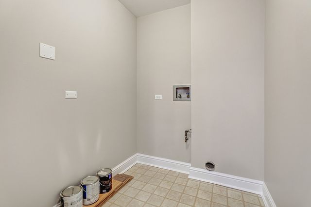 450 S WESTERN Avenue 506, Des Plaines, IL 60016