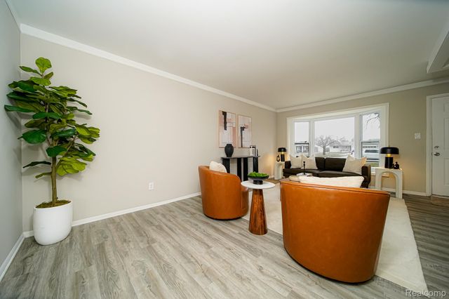30644 HAYES Road, Roseville, MI 48066