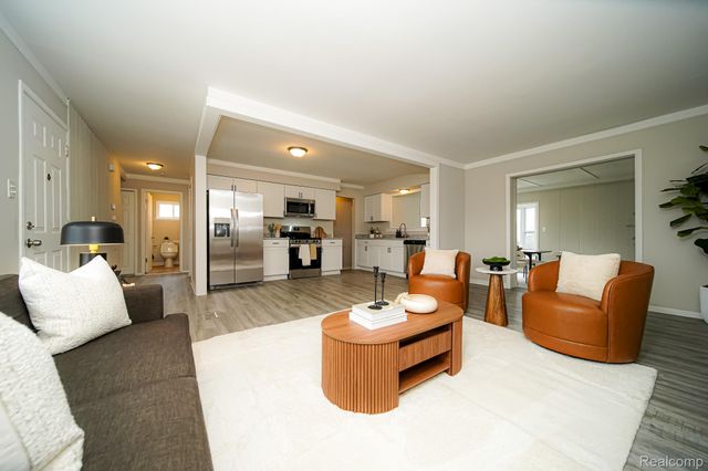 30644 HAYES Road, Roseville, MI 48066