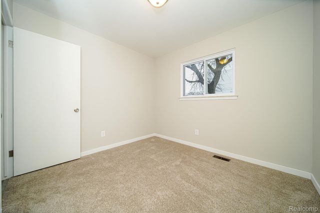 30644 HAYES Road, Roseville, MI 48066