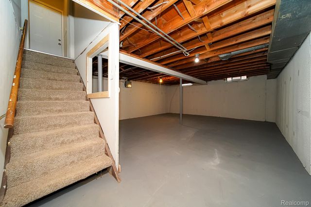 30644 HAYES Road, Roseville, MI 48066