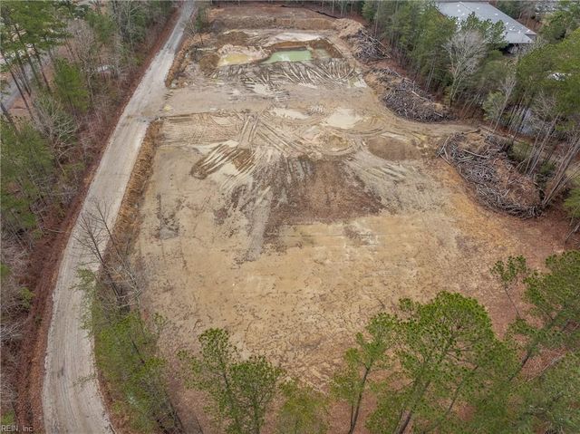 6685 Short LN, Gloucester, VA 23061