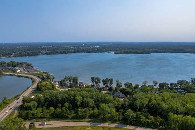7196 Lavalle Drive, Hugo, MN 55038
