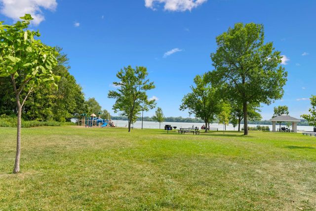 7196 Lavalle Drive, Hugo, MN 55038