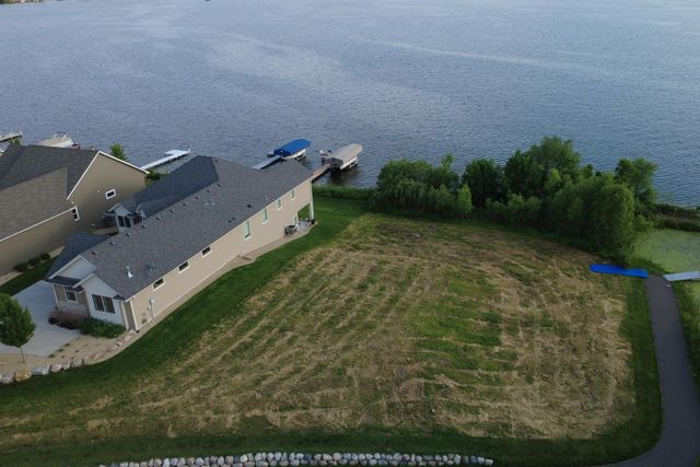7196 Lavalle Drive, Hugo, MN 55038