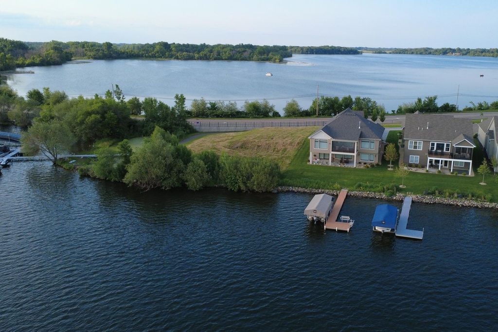 7196 Lavalle Drive, Hugo, MN 55038 — photo 4