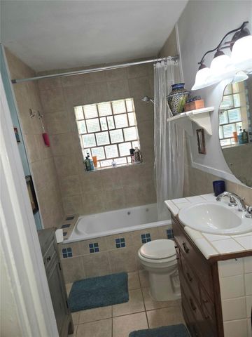 1425 Munger Street, Houston, TX 77023