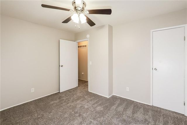 4843 NE Tullis Avenue, Kansas City, MO 64119