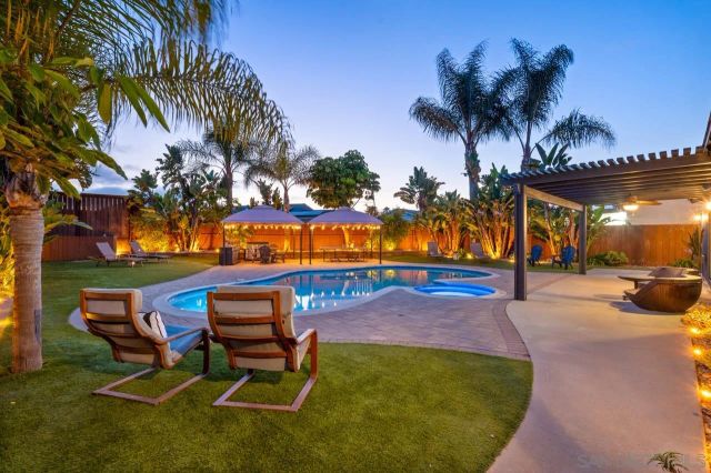 4346 Charger Blvd, San Diego, CA 92117
