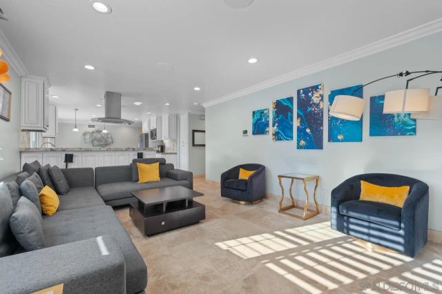 4346 Charger Blvd, San Diego, CA 92117