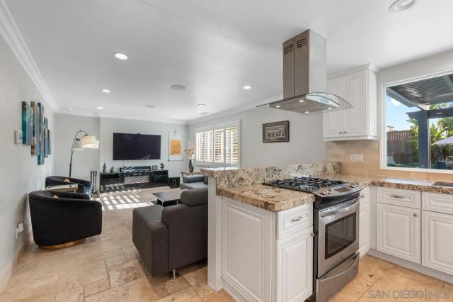 4346 Charger Blvd, San Diego, CA 92117
