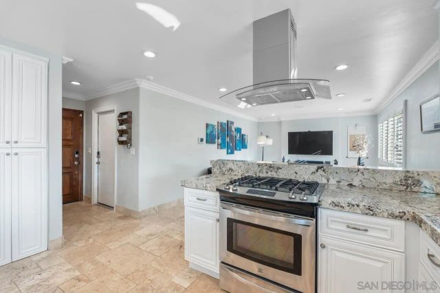 4346 Charger Blvd, San Diego, CA 92117