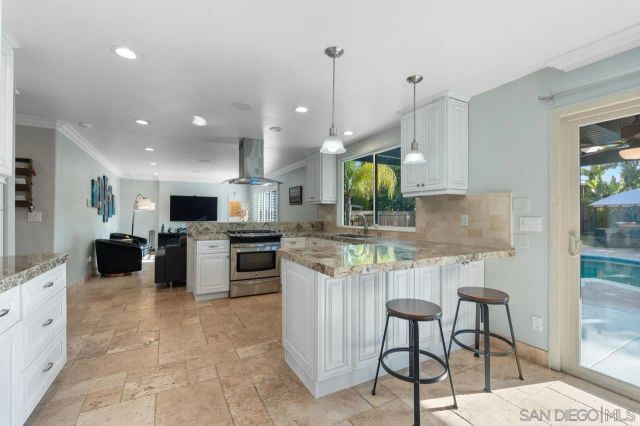 4346 Charger Blvd, San Diego, CA 92117