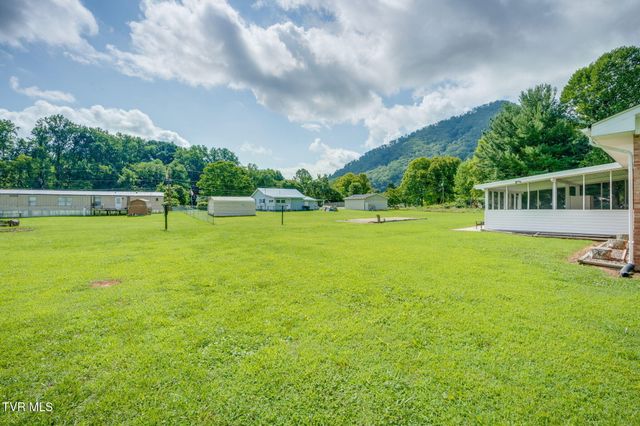 133 Journeys End Road, Elizabethton, TN 37643