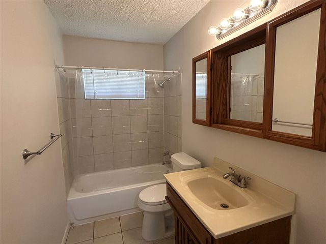 130 W Cherry Point Drive, Dallas, TX 75232