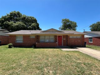 130 W Cherry Point Drive, Dallas, TX 75232
