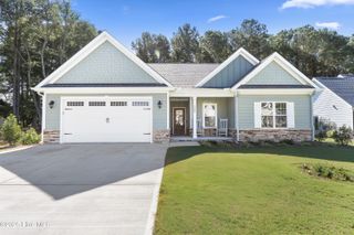 208 Fountain Drive, Clinton, NC 28328
