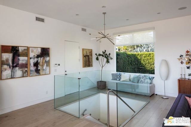 1346 Westerly Terrace, Los Angeles, CA 90026