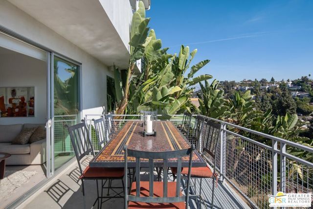 1346 Westerly Terrace, Los Angeles, CA 90026