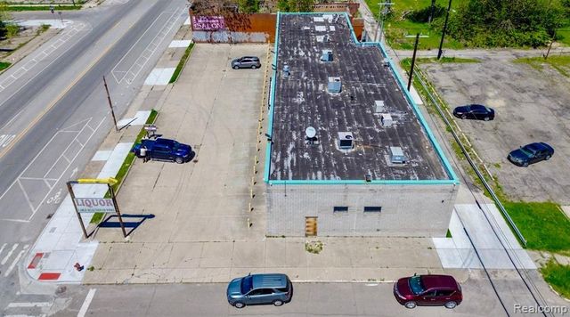 16600 Hamilton Avenue, Highland Park, MI 48203