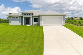 2514 27th ST W, Lehigh Acres, FL 33971