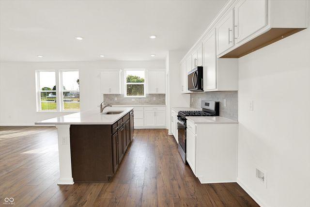 7596 Bluegill Drive, Noblesville, IN 46062