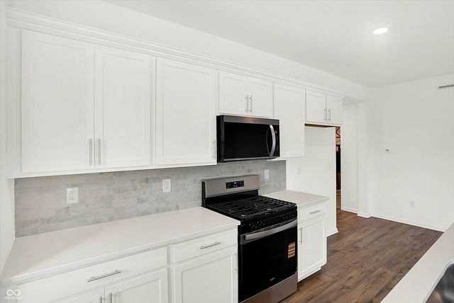 7596 Bluegill Drive, Noblesville, IN 46062