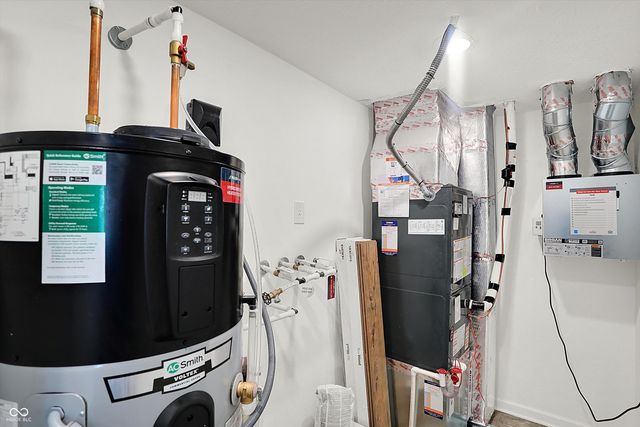 7596 Bluegill Drive, Noblesville, IN 46062