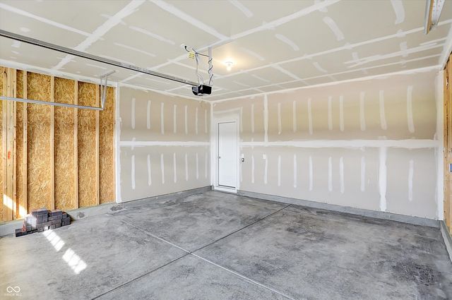 7596 Bluegill Drive, Noblesville, IN 46062