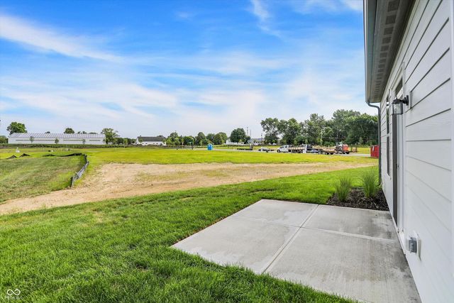 7596 Bluegill Drive, Noblesville, IN 46062