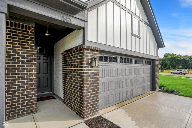 7596 Bluegill Drive, Noblesville, IN 46062