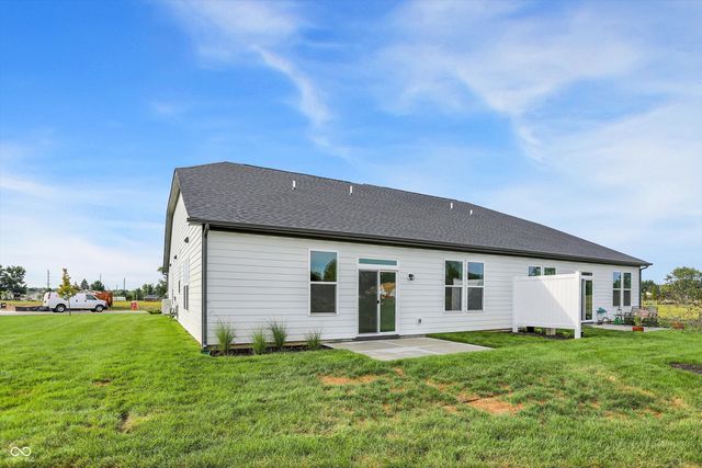 7596 Bluegill Drive, Noblesville, IN 46062