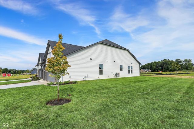 7596 Bluegill Drive, Noblesville, IN 46062