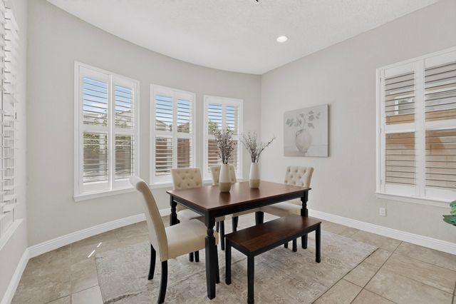 4707 Lluvia Encantada, Santa Fe, NM 87507