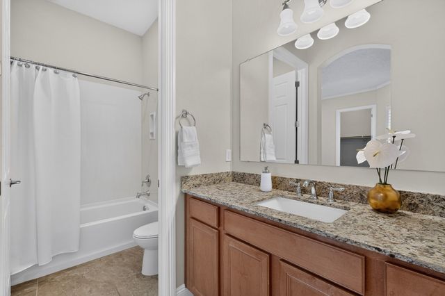 4707 Lluvia Encantada, Santa Fe, NM 87507